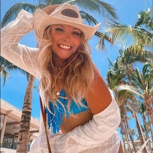 Meet your Posher, Mckaily